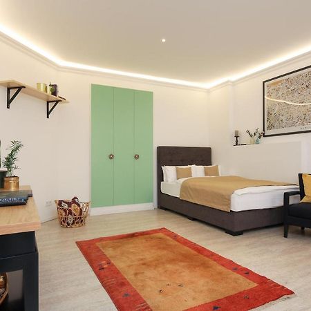 5 Personen Altbau Nahe Kurfuerstendamm - Shakespeare Berlin Exterior foto