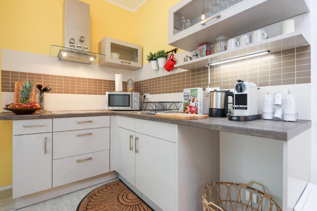 5 Personen Altbau Nahe Kurfuerstendamm - Shakespeare Berlin Exterior foto